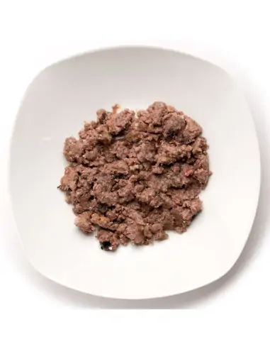 Rind 800g mit Süsskartoffel, Heidelbeeren, Wildkräutern & Distelöl